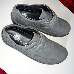 New PAVO men's shoes size 11